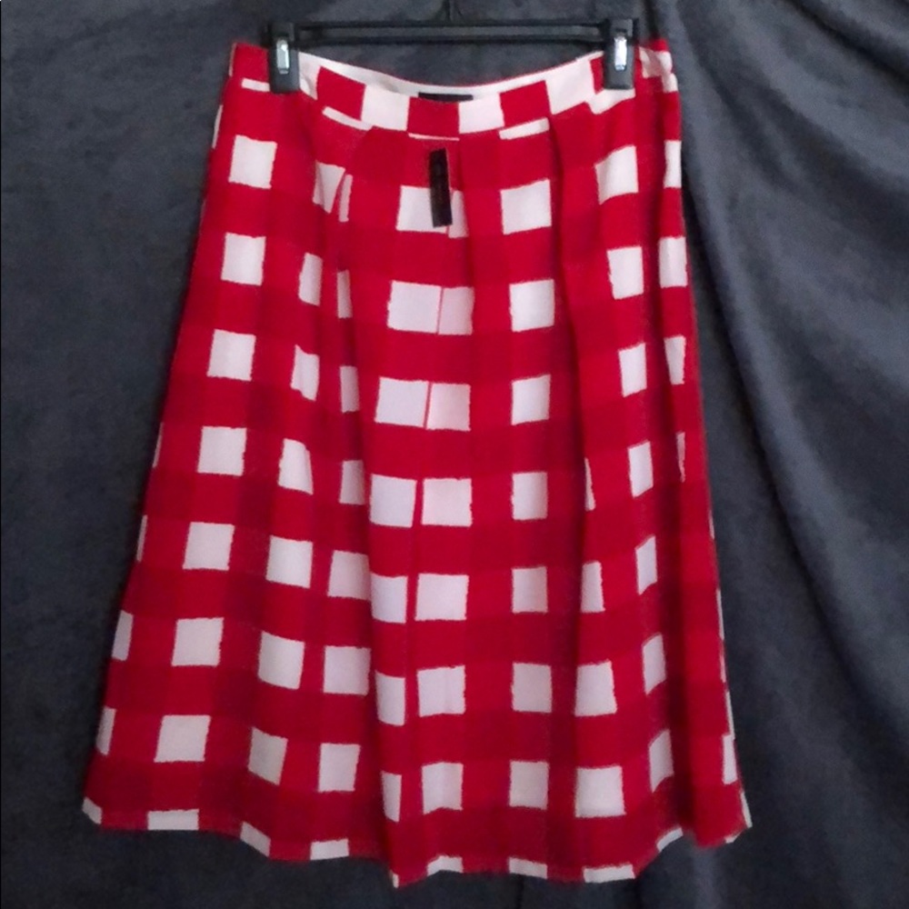 The limited checkered skirt